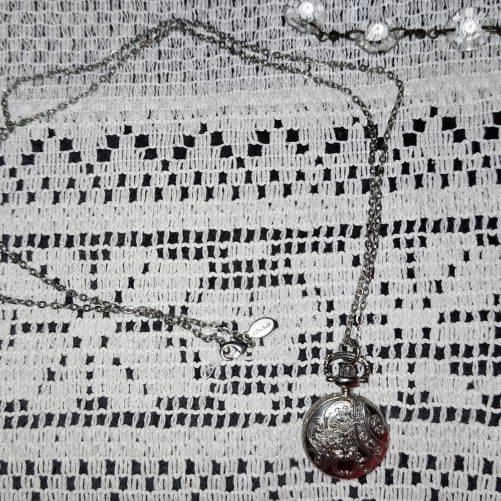AEO LONG POCKET WATCH NECKLACE AND SHORT CRYSTAL CHOKER - Picture 9 of 11